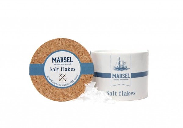 Flocons de sel 'MARSEL' dans un pot en ceramique
